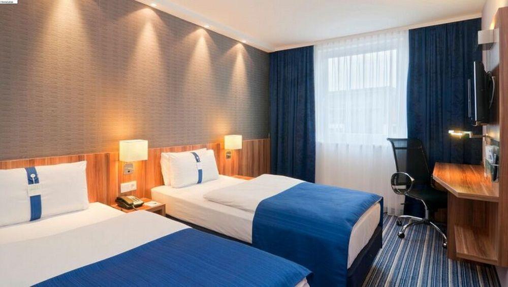 Holiday Inn Express Frankfurt City Hauptbahnhof Frankfurt am Main Eksteriør bilde