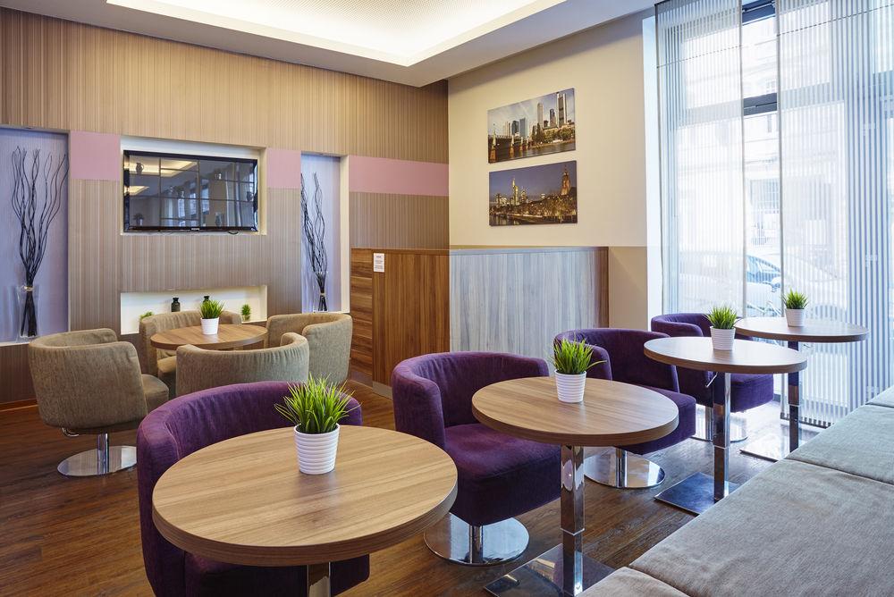 Holiday Inn Express Frankfurt City Hauptbahnhof Frankfurt am Main Eksteriør bilde