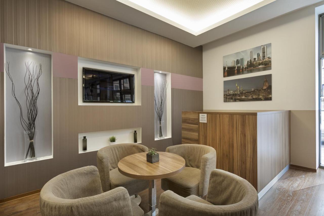 Holiday Inn Express Frankfurt City Hauptbahnhof Frankfurt am Main Eksteriør bilde